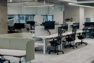 East vs. West London Office Hygiene: Unique Cleaning Demands