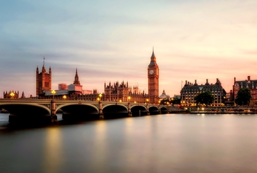 Cleaning Strategies for Riverfront Offices in London