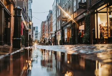 How London’s Climate Impacts Office Hygiene Needs