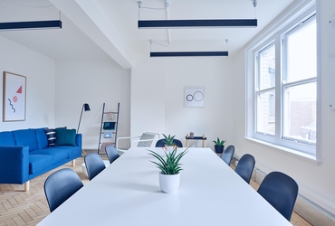 Tailored Cleaning Plans for Different Industries