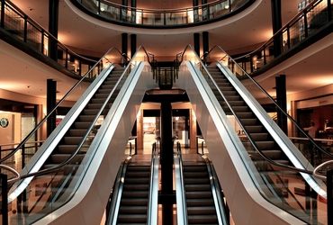 Small Office Cleaning vs Large Commercial Contracts: Key Differences